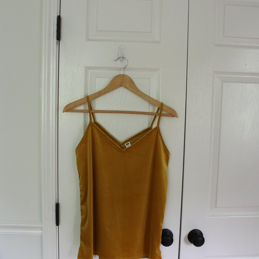 NWOT Gold Velvet Tank - Picture 4 of 5